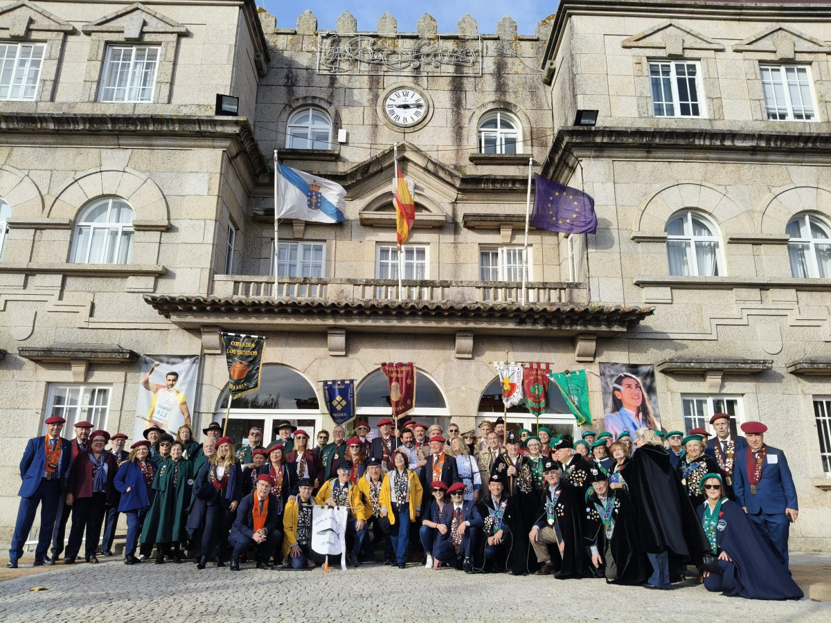 Cofradias cu00e1ntabras en O Grove