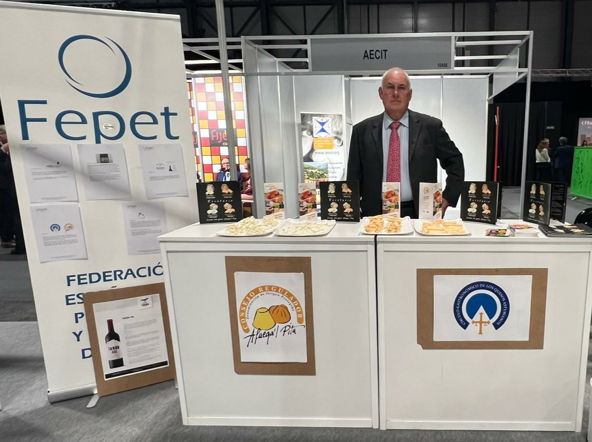 Luis Javier del Valle, Qusero Mayor de Asturias